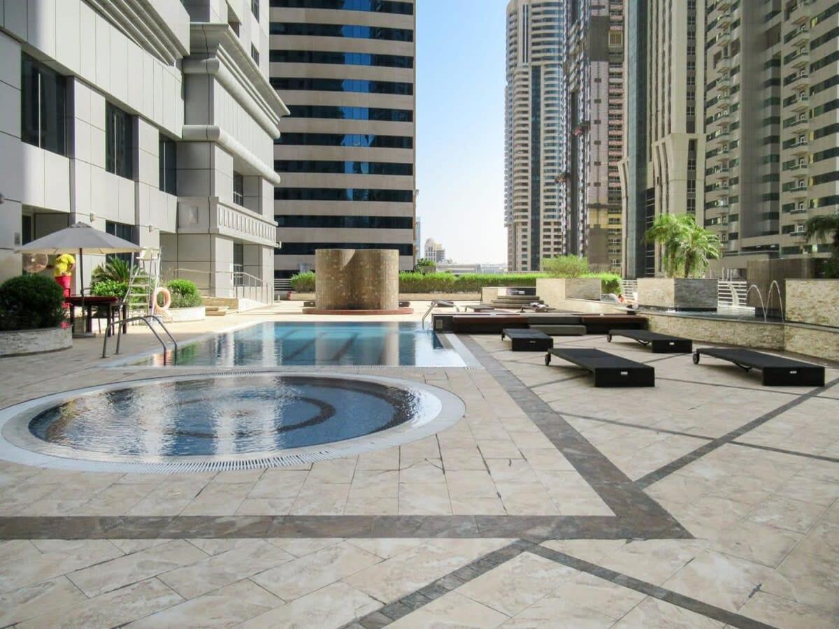 Frank Porter - Princess Tower Dubai
